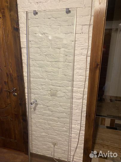 Стекло для душевой кабинки бу iddis