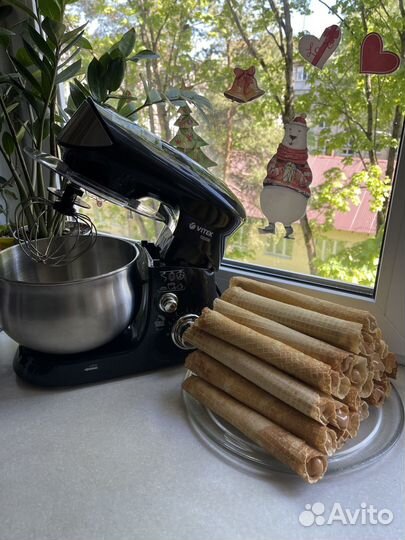 Кухонная машина Vitek Metropolis VT-1445