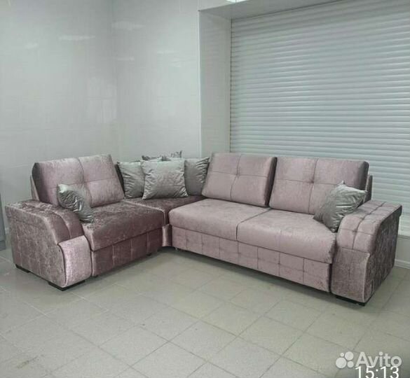 Стол и стулья