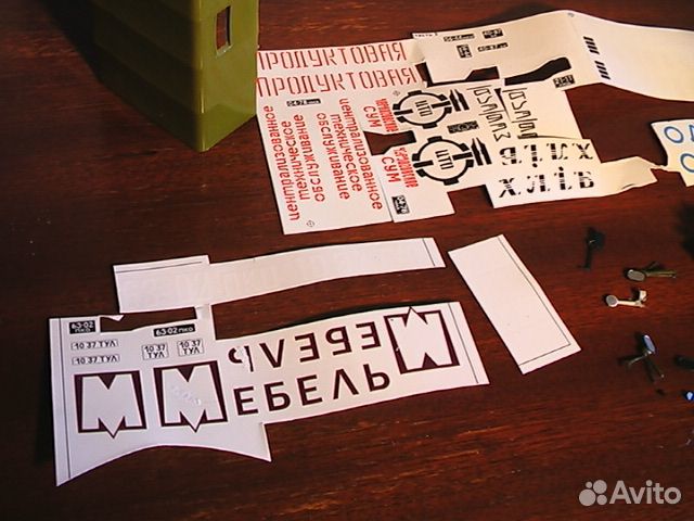 Резина.з.ч и декали для моделей грузовиков 1/43