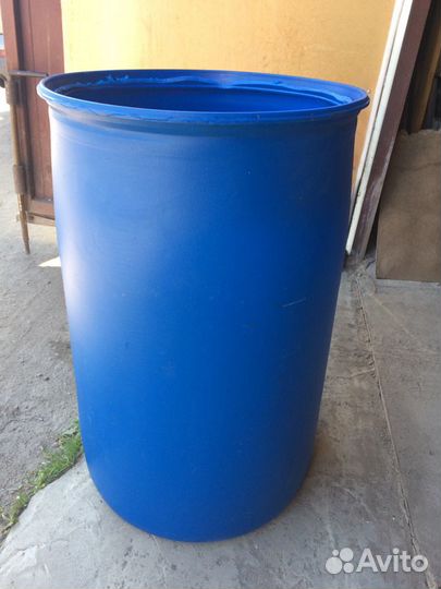 Бочка пластиковая 230л б/у