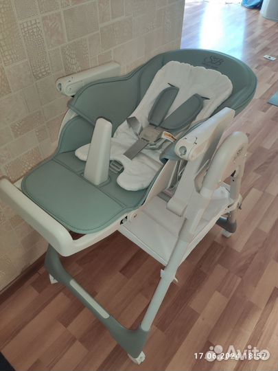 Стульчик- шезлонг для кормления