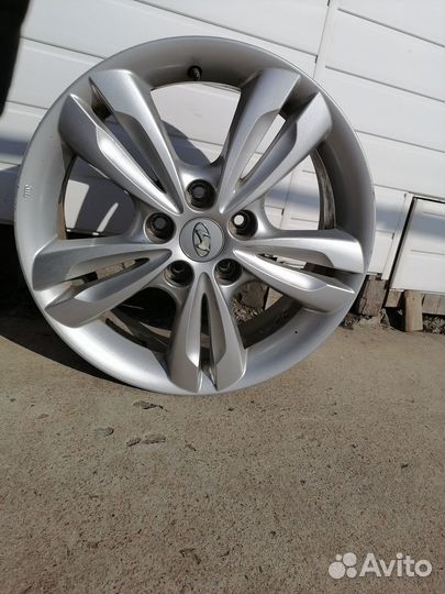 Оригинальные литые диски r17 на hyundai ix 35