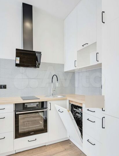 Комната 25 м² в 1-к., 9/19 эт.