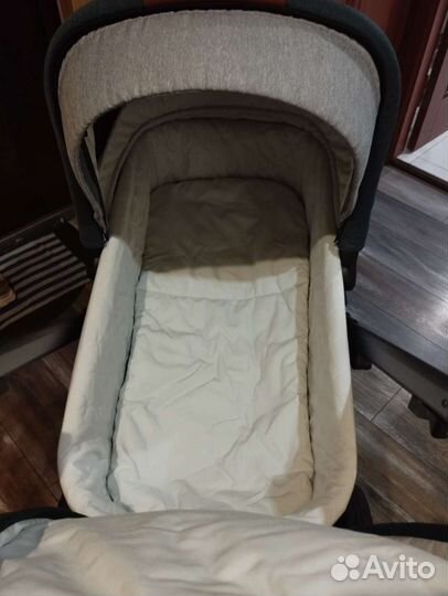 Прогулочная коляска 2в1