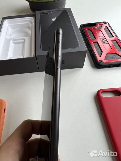 iPhone 8 Plus