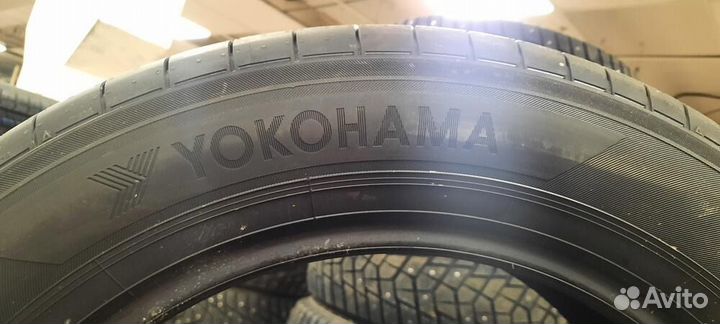 Yokohama BluEarth-XT AE61 225/60 R18 104W