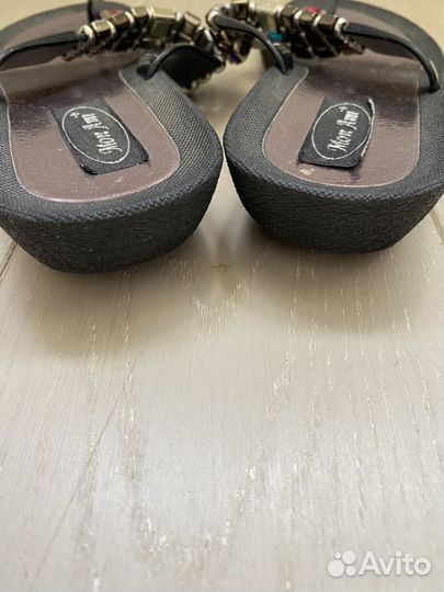 Сандалии женские на 39 размер