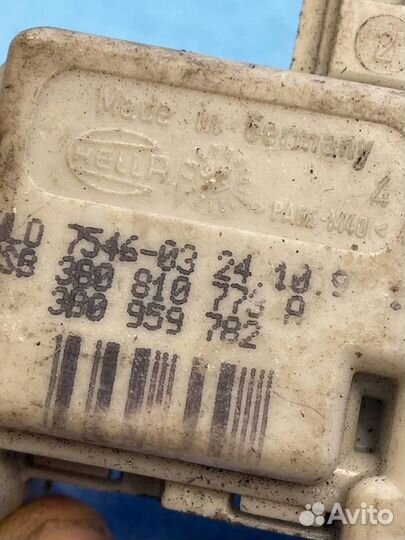 Активатор замка багажника 3B0810773B