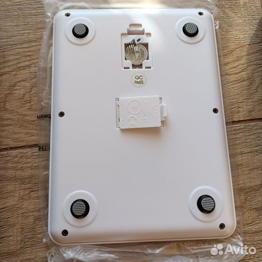 Новые кухонные весы Kitfort KT-803-5