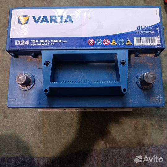 Аккумулятор автомобильный 60 ач