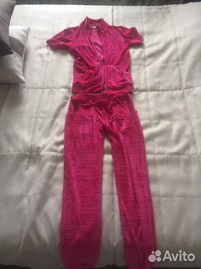 Костюм спортивный