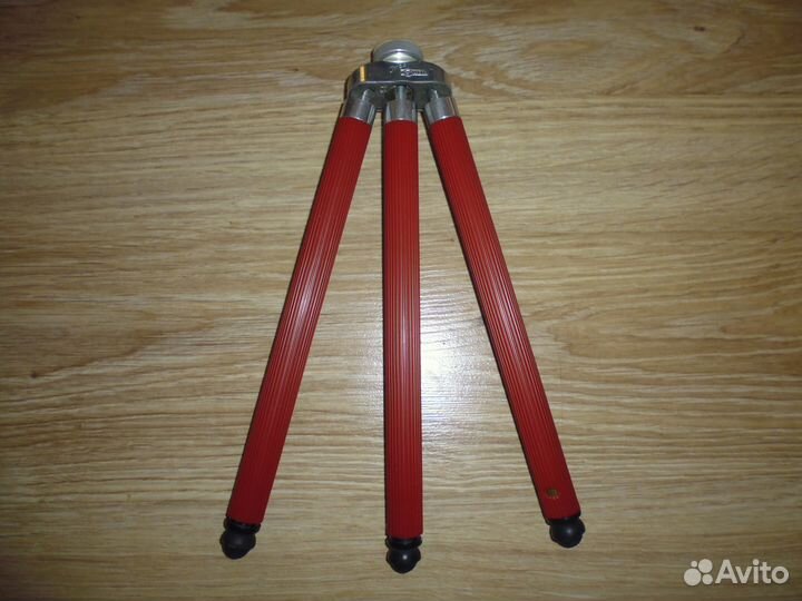 Фото- и видео- штатив 