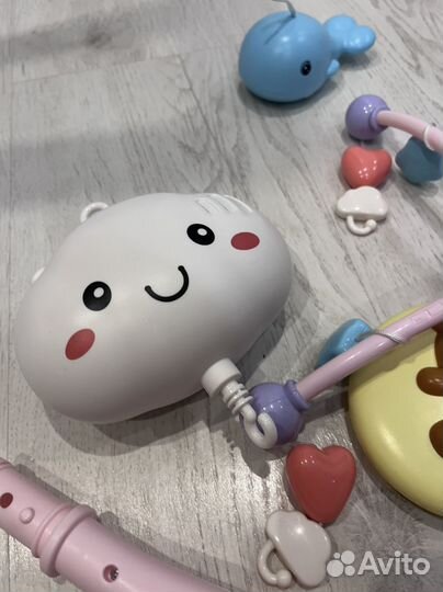 Музыкальный мобиль на кроватку