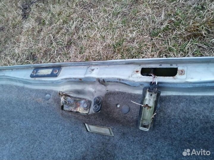 Бмв е32 крышка багажника