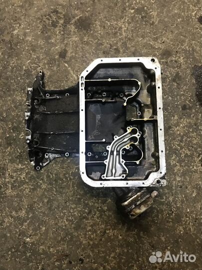 Поддон верхний Audi 100 С4