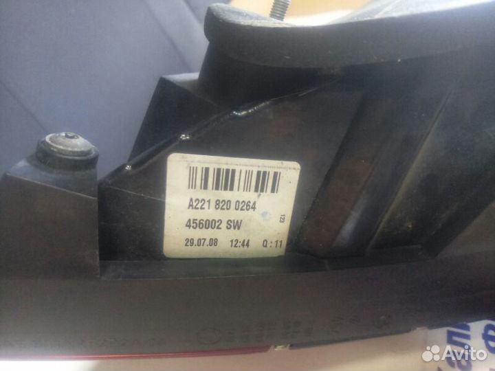 Фонарь правый Mercedes-Benz S-Class W221