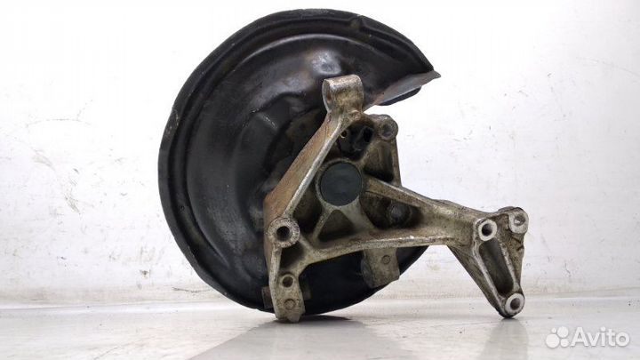 Кулак поворотный задний левый Volkswagen Passat B6