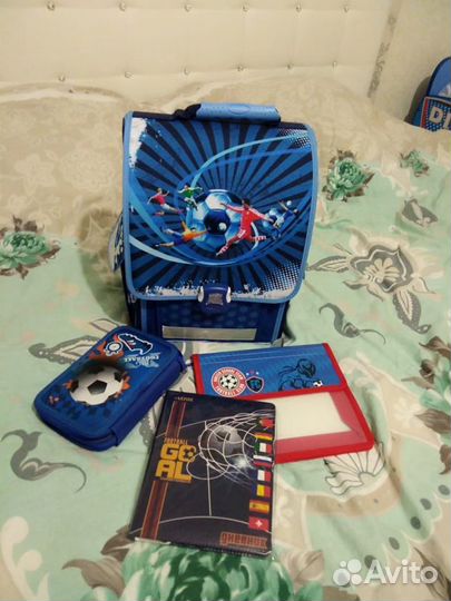 Школьный рюкзак