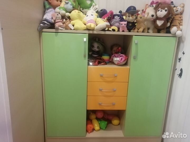 Набор мебели детский, кровать, шкаф, тумбы, стол