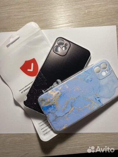 Чехлы и защитное стекло iPhone 11