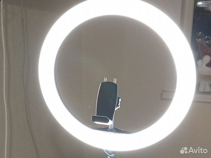 Кольцевая лампа со штативом бу