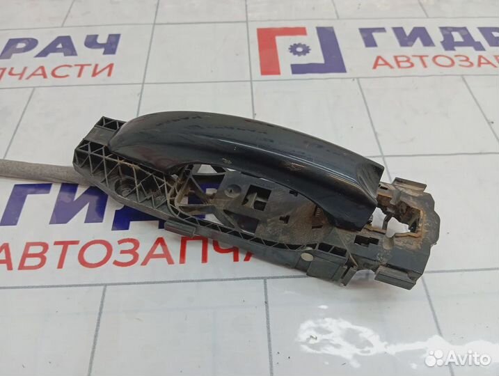 Ручка двери наружная задняя левая Volkswagen Amarok (2H)