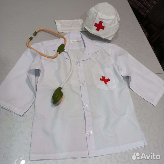 Новогодний карнавальный костюм доктор