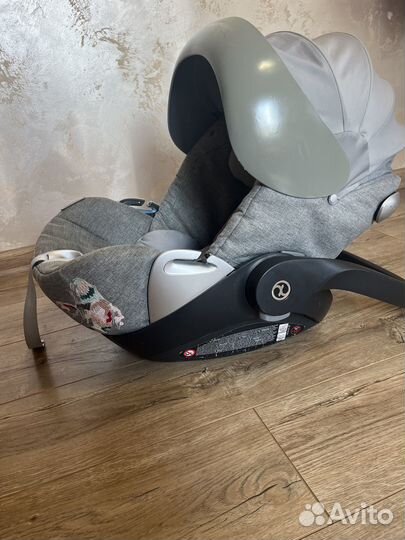 Автолюлька cybex cloud q Koi с базой Isofix