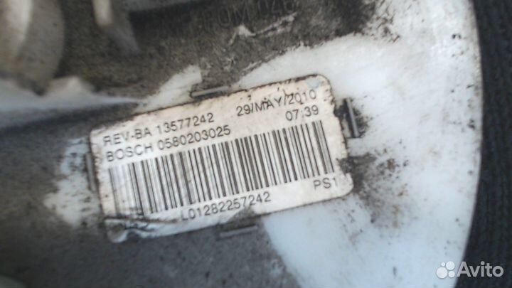 Насос топливный электрический Opel Astra J, 2011