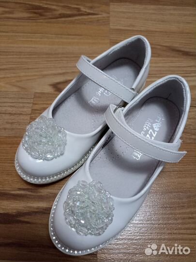 Праздничные туфли для девочки