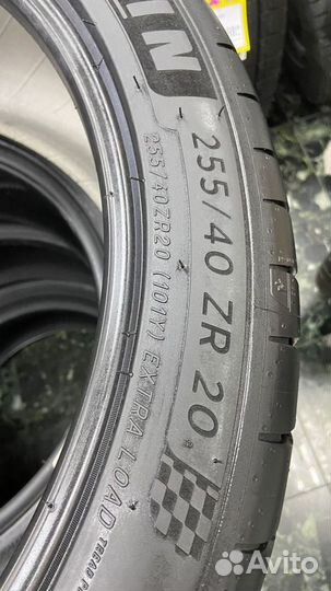 Michelin Pilot Sport 4 S 235/45 R20 и 255/40 R20 101Y