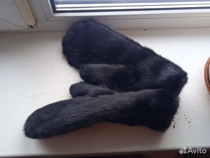 Варежки из меха норки цельнокройные