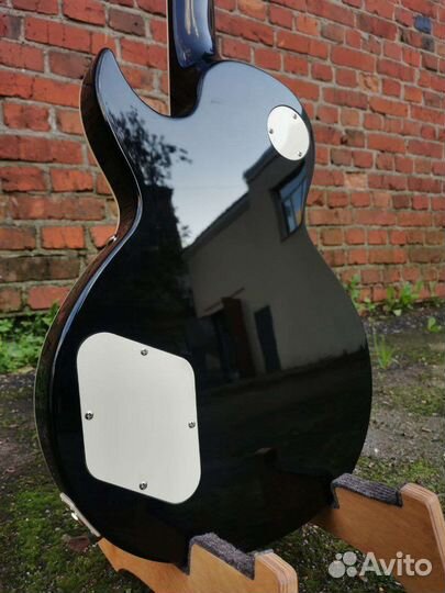 Электрогитара Cort CR250