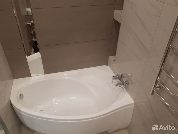 Ремонт ванной, укладка плитки. Плиточник