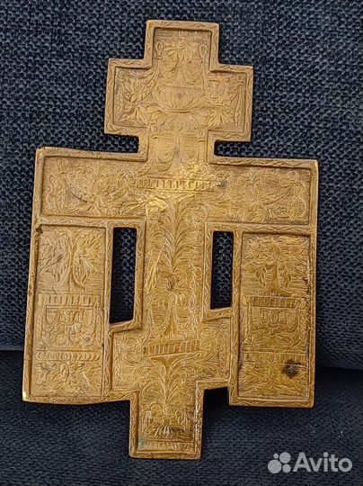 Антикварный Киотный крест распятие с предстоящими