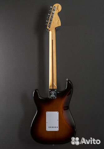 Fender Jimi Hendrix Stratocaster 3-Color Sunburst