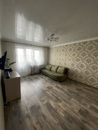 2-к. квартира, 47 м², 8/9 эт.