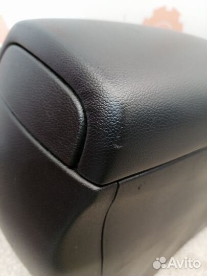 Подлокотник Kia Ceed 2 JD