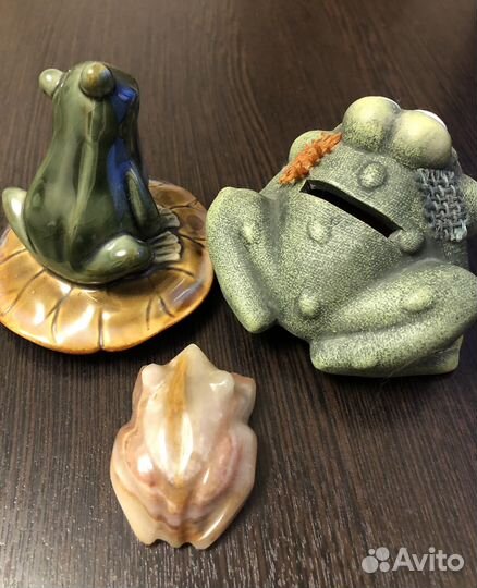 Лягушка фигурка
