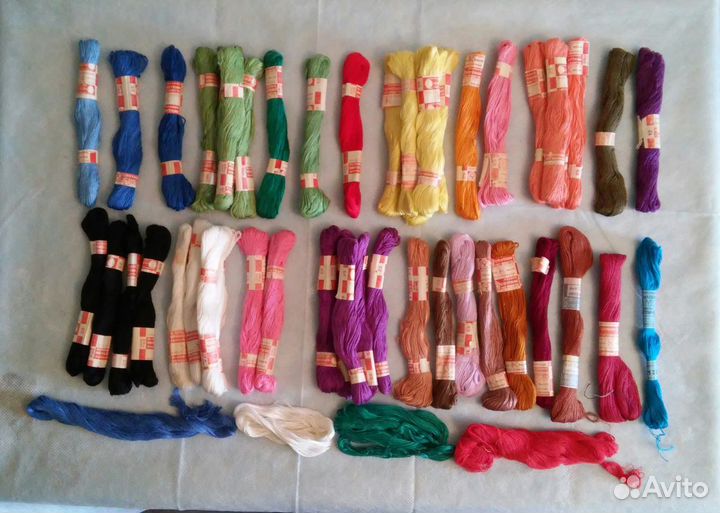 Рукоделие: мулине СССР, пряжа, наборы д/вышивания