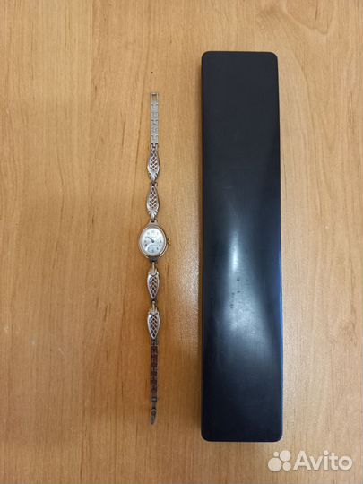 Часы женские Чайка