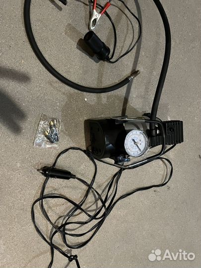 Автомобильный насос swat