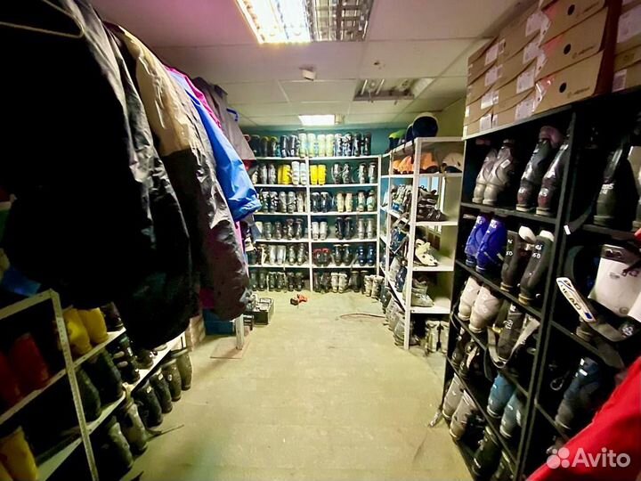 Прокат сноубодов и горных лыж