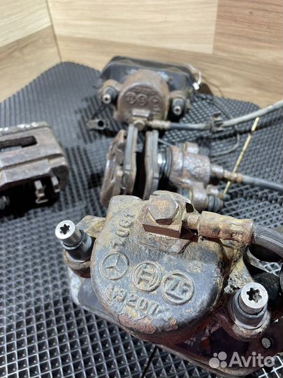 Суппорт тормозной Mercedes-benz W163 M-class 3.2