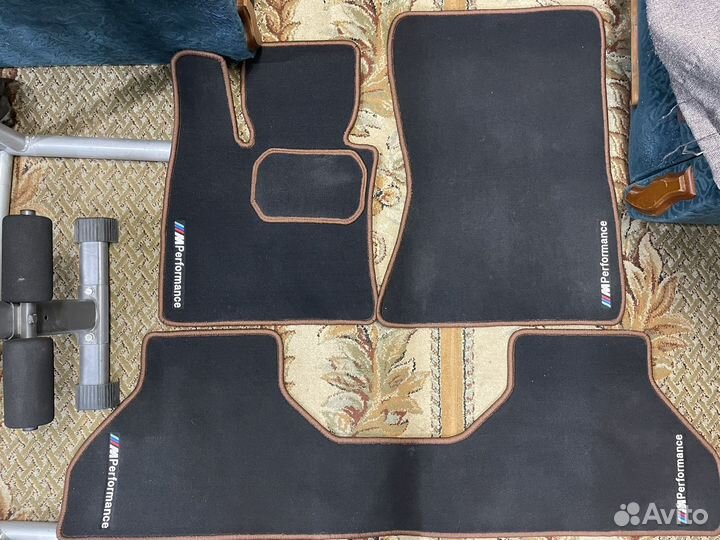 Автомобильные коврики ворсовые
