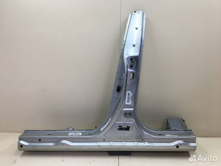 Порог со стойкой левый Toyota Avensis T250 2003-20