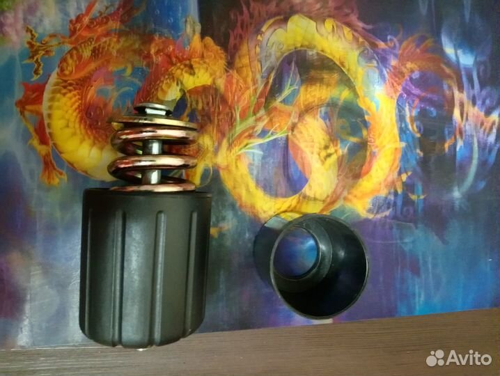 Запчасть от компьютерного стула с пружиной