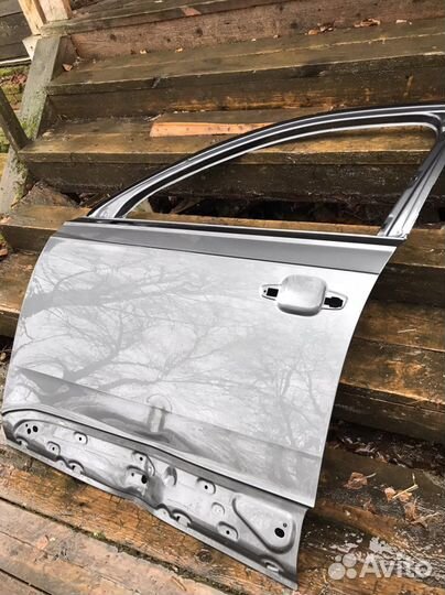 Дверь левая Audi Q7