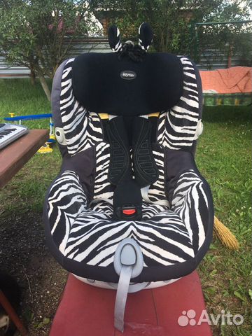 Автомобильное кресло